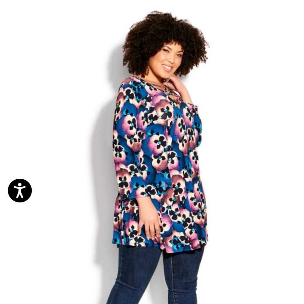 NWT Women's Plus Size Tunic, Pansies Fabric with Keyhole in Front. - Picture 2 of 5
